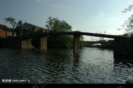 清朝康熙年间的石板桥永安桥图片