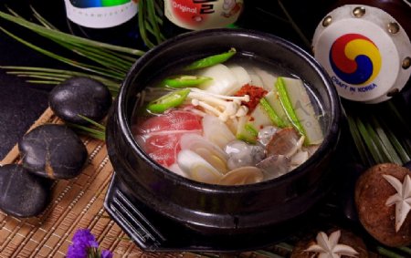 韩国美食海鲜豆腐汤图片