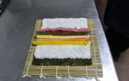 寿司制作图片