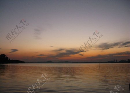 南湖夕阳图片