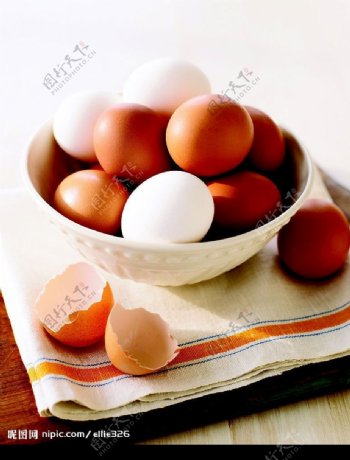 鸡蛋篮子毛巾鸡蛋壳图片