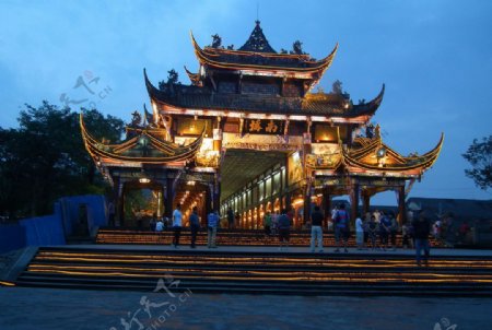 都江堰南桥夜景图片
