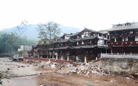 地震后的泰安古镇图片