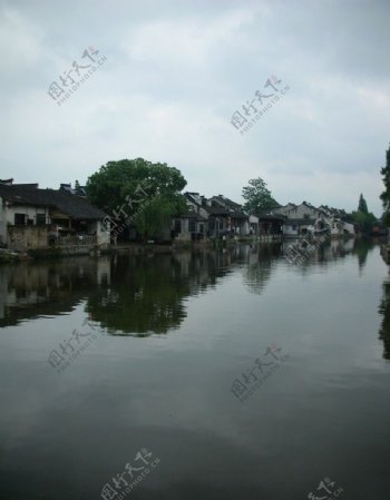 河上乌镇图片