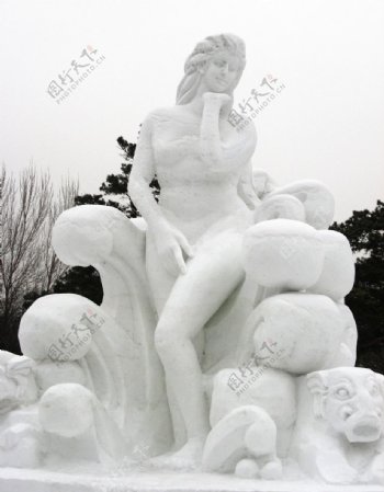 哈尔滨冰雪展雪雕女神图片