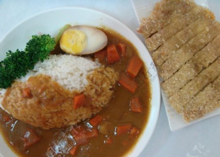日式咖哩猪排饭图片
