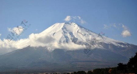 揭开面纱的富士山2图片