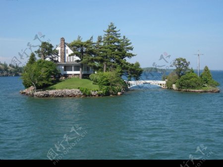 风景城堡湖水图片