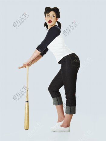 惊讶的棒球美女图片