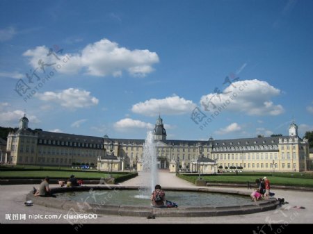 卡尔斯鲁厄的皇宫图片