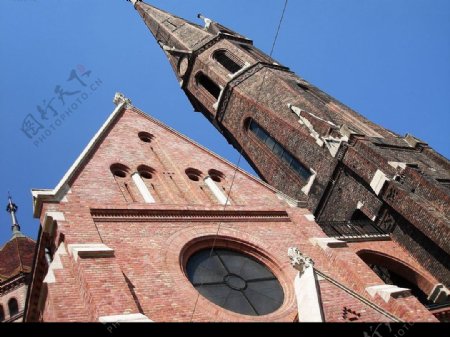 多瑙河西岸某教堂图片
