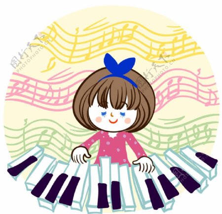 弹奏钢琴的女孩图片