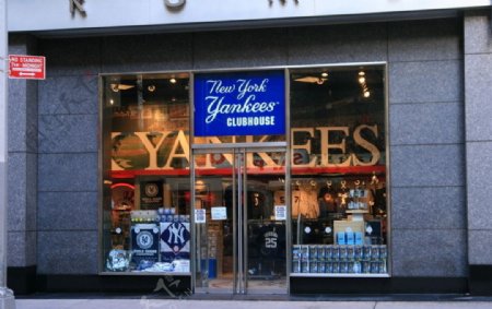 纽约曼哈顿街头的服装店图片