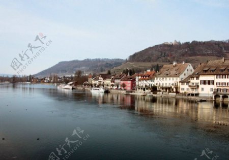 莱茵河畔的瑞士小城斯泰因图片