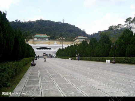 台灣台北國立故宮博物院入口步道图片