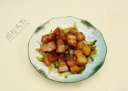 酸菜炒腩肉图片