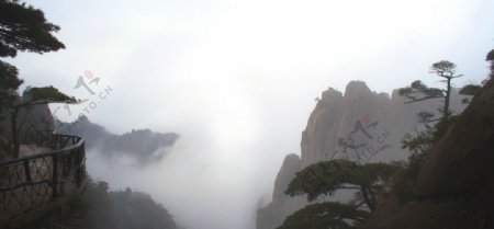 烟雨三清山图片