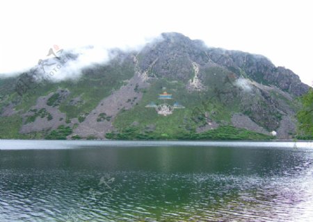 木格措湖风景图图片