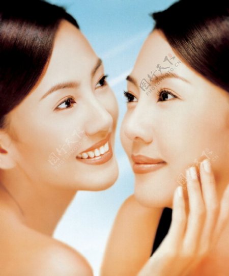 韩国护肤品女性人物模特图片