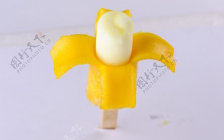 香蕉冰激淋图片