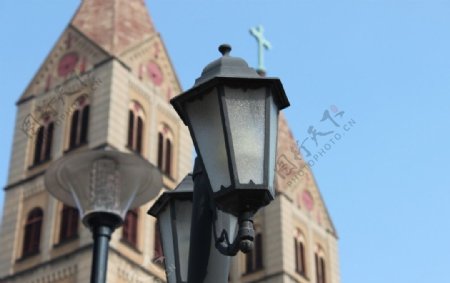 教堂路灯图片