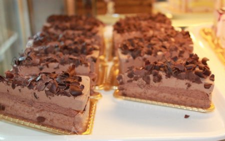 巧克力慕斯奶油蛋糕图片