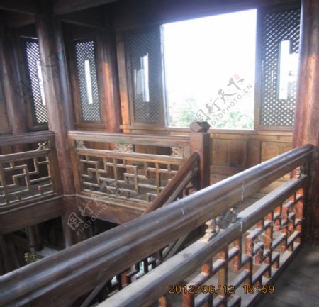 古楼梯木质楼梯图片