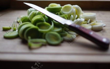 刀子和蔬菜图片