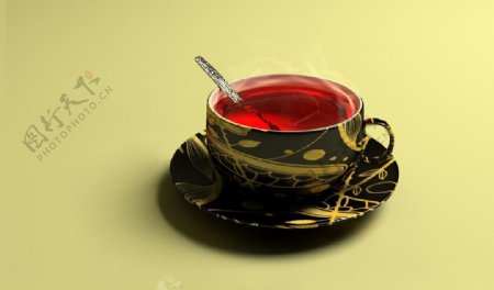 盛红茶的茶杯图片