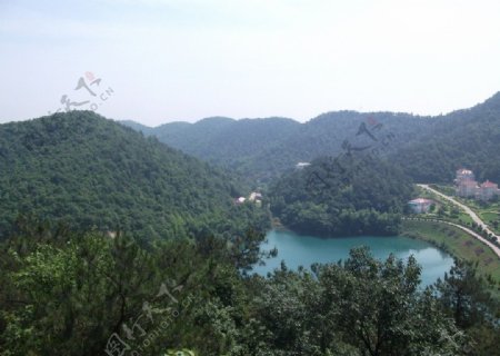 山水湖泊图片