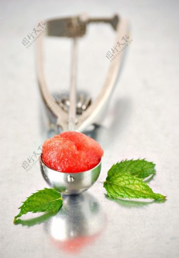 草莓冰欺凌图片