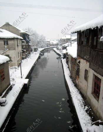 江南水乡雪景图片