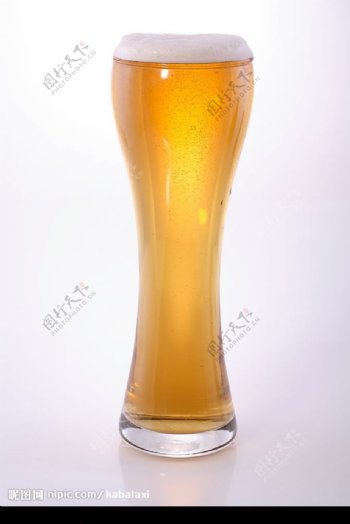 清爽啤酒高清图片