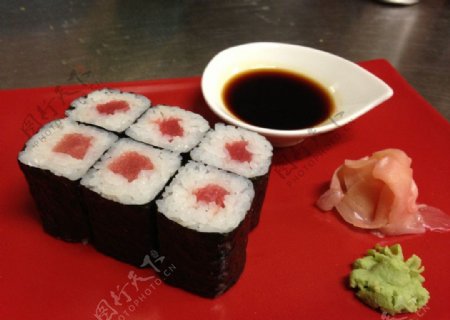 红鱼寿司图片