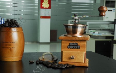 咖啡磨豆机图片