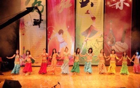 韩国青少年舞蹈展示图片