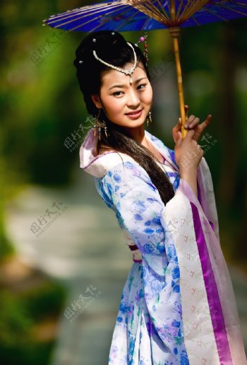 紫荆山古装美女图片