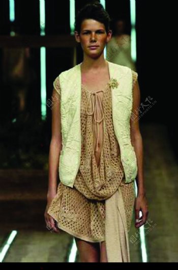里约热内卢2004女装秋冬新品发布会0136