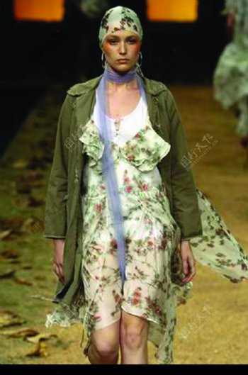里约热内卢2004女装秋冬新品发布会0168