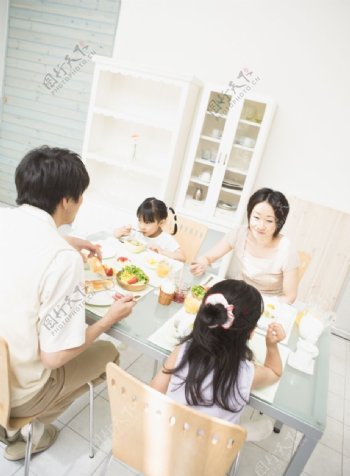 家庭餐桌0263