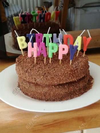 巧克力双层生日蛋糕