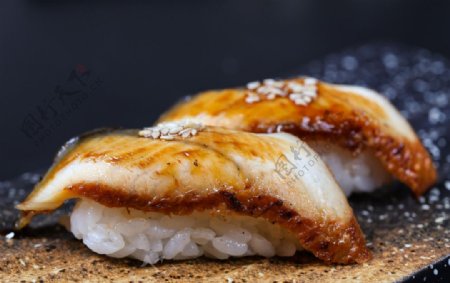 烧鳗鱼寿司