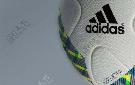ADIDAS奥运会比赛用球广告