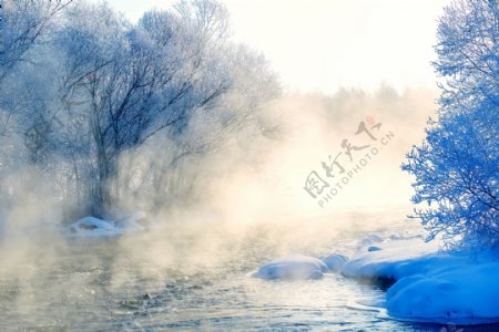 库尔滨河雪景