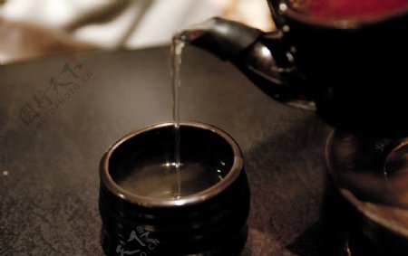 茶壶沏茶