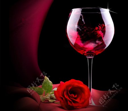红酒与玫瑰