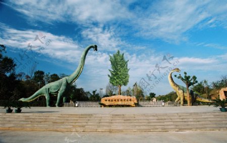 中国西峡恐龙遗迹园大门