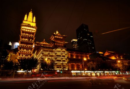 上海静安寺夜晚街景
