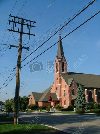 教会和电线杆