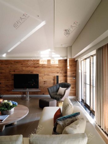 欧式客厅木质背景墙效果图